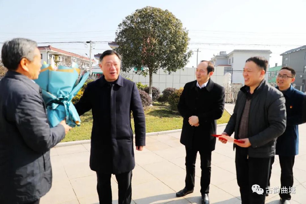 市委常委、宣传部部长王荣贵到南通双弘慰问江苏省道德模范杨广泽